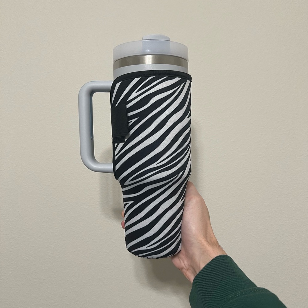(CUP NOT INCLUDED) “Zebra” 40 oz Tumbler sleeve